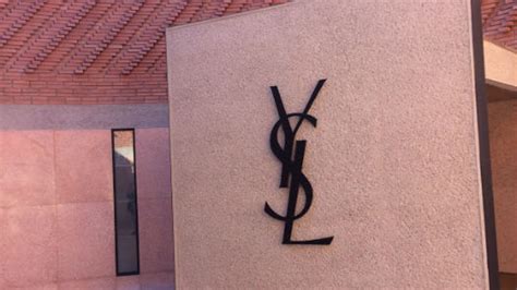 com'è lo stemma di yves saint laurent|HERITAGE .